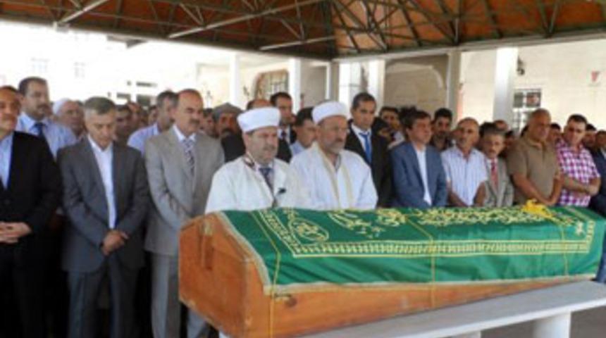 MHP'li vekilin anne acısı