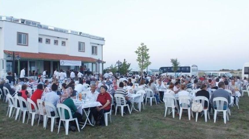 Belediyeden Her Akşam Başka Mahalleye İftar