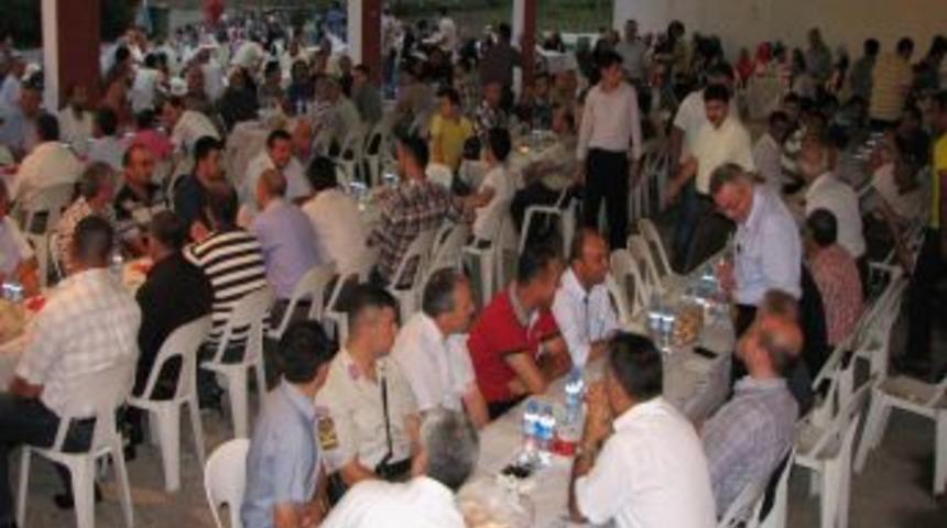 İki Beldenin Esnafları Iftar Yemeğinde Buluştu