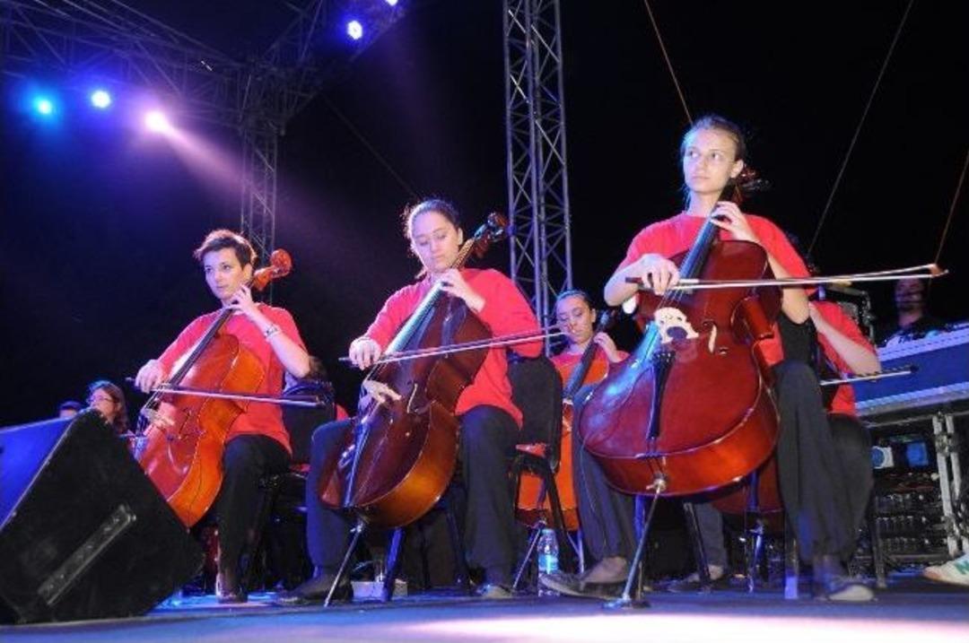 Bosna Korosundan Muhteşem Konser