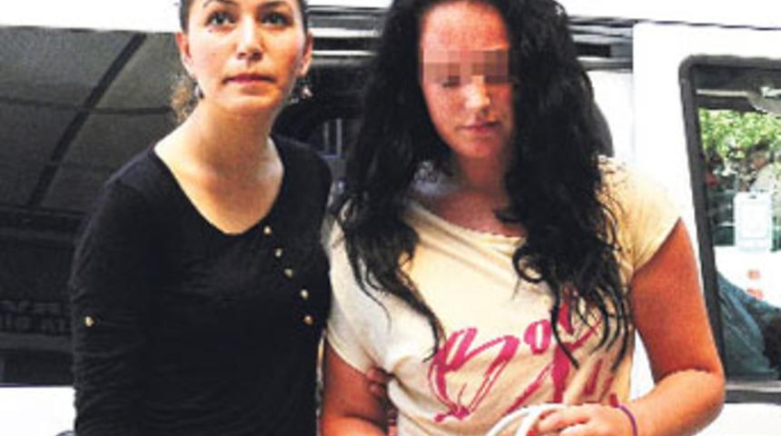 Başka kadını da hamile bırakmış