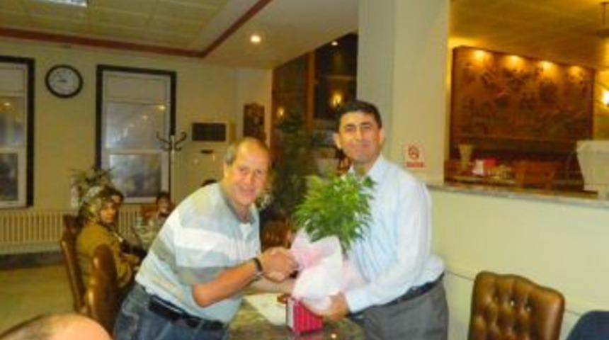 İl&ccedil;e Emniyet M&uuml;d&uuml;r&uuml;'ne Veda Yemeği