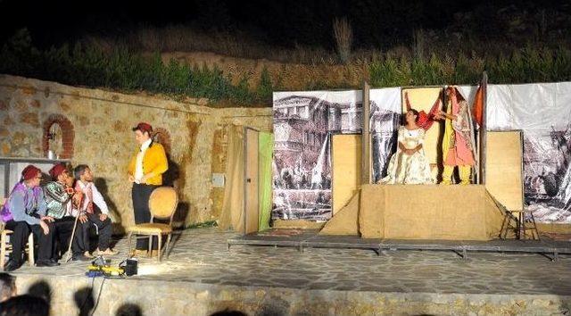 Beydağ Belediyesi&rsquo;nden Tiyatrolu Ramazan Eğlencesi 1