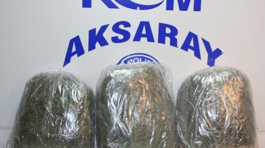 Yolcu Otob&uuml;s&uuml;ne Esrar Operasyonu