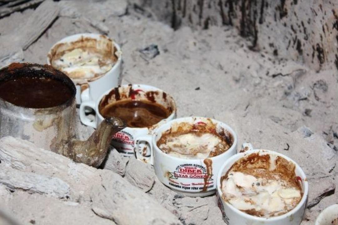 Dondurmalı T&uuml;rk Kahvesi Tiryakisi Oldular