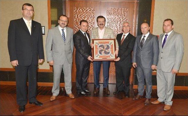 Sel&ccedil;uk Ticaret Odası Tobb Başkanı Hisarcıklıoğlu&rsquo;nu Ziyaret Etti 1