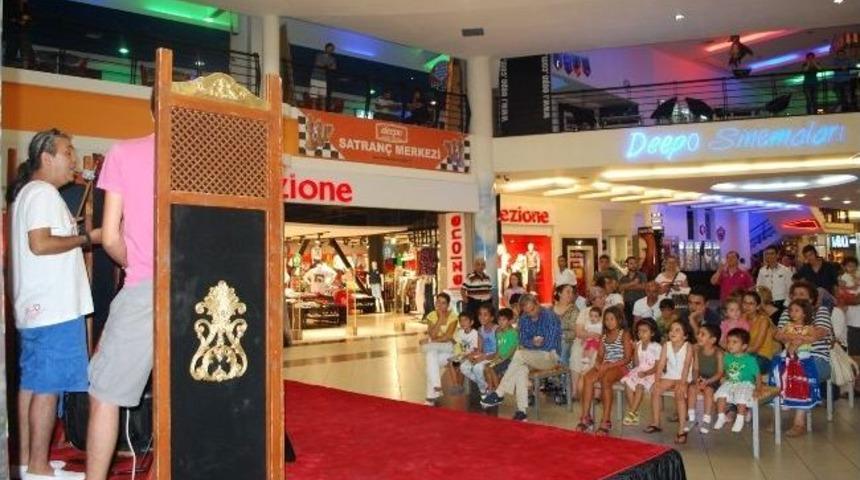 &Ccedil;ocuklar Karag&ouml;z Ve Hacivat İle Eğlendi