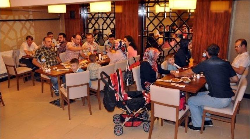 Suşehri Emniyet M&uuml;d&uuml;rl&uuml;ğ&uuml;'nden İftar Yemeği