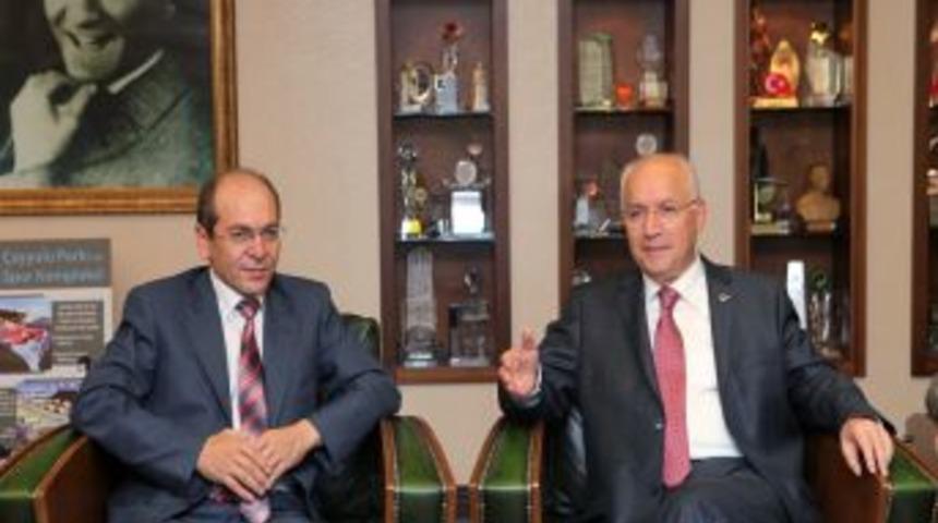 MHP&rsquo;den CHP&rsquo;ye Ziyaret