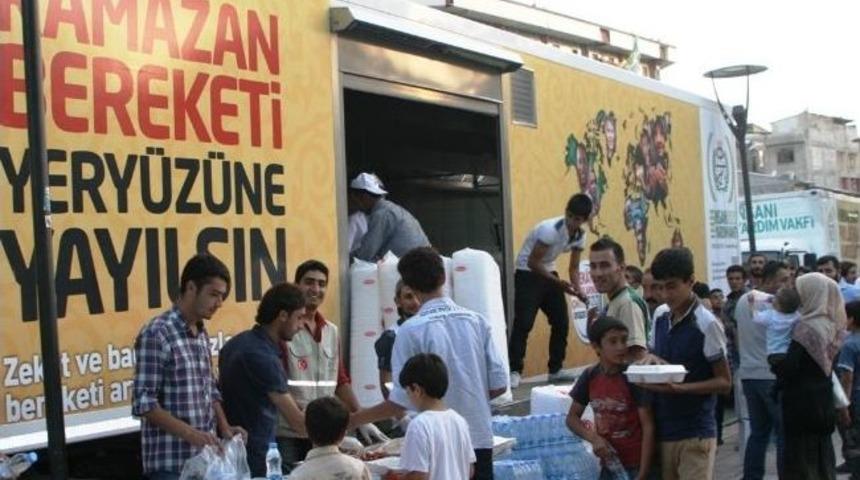 İhh Gezici Aşevi Tır&rsquo;ı Van&rsquo;da