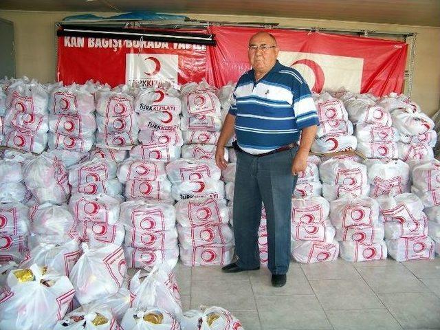 Salihli Kızılay&rsquo;dan Bin Kişiye Gıda Yardımı 1