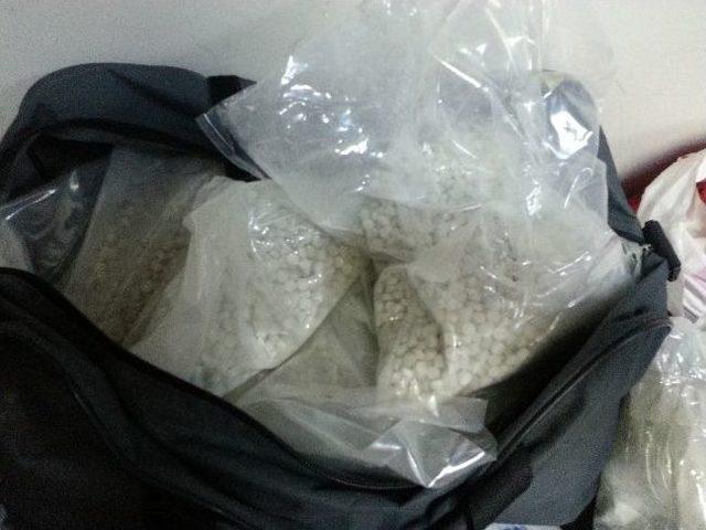 İstanbul’da 130 Bin Adet Uyuşturucu Hap Ele Geçirildi 1