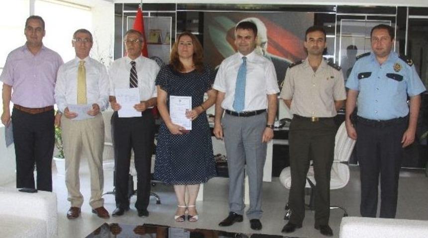 Saruhanlı&rsquo;da 5 Kamu Personeline &Uuml;st&uuml;n Başarı Belgesi Verildi