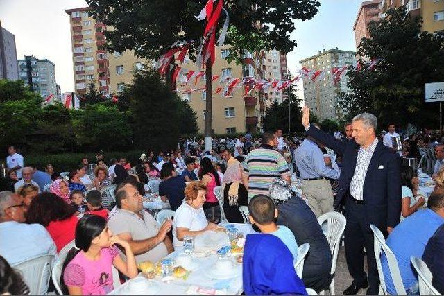 Ramazan, Beylikdüzü’nde Kardeşlik Duygusunu Pekiştiriyor