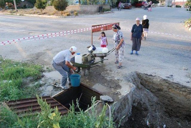 Eşmeliler Bahçelerini Bedavaya Sulamanın Yolunu Buldu