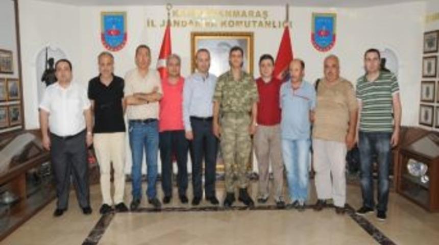 Kgc &Uuml;yelerinden Komutana Ziyaret