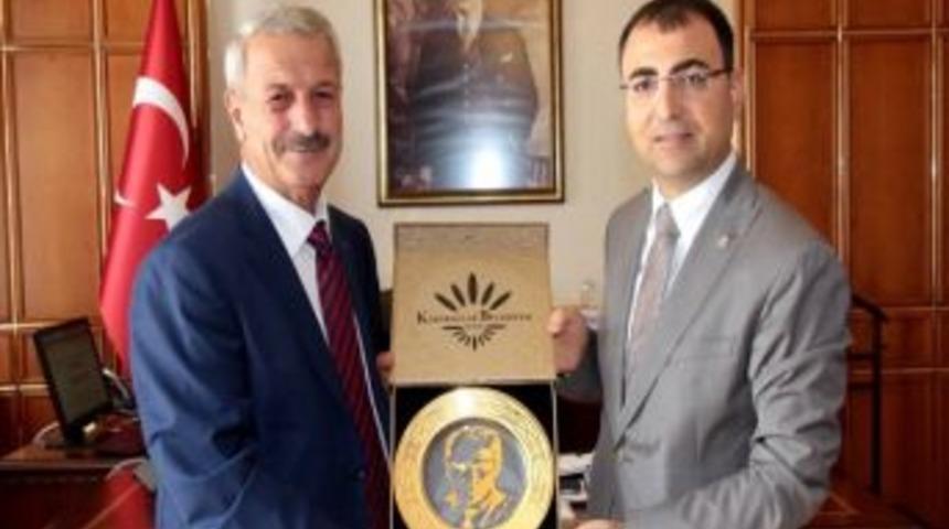 Başkan K&uuml;r&uuml;m'den Vali Toprak'a Ziyaret