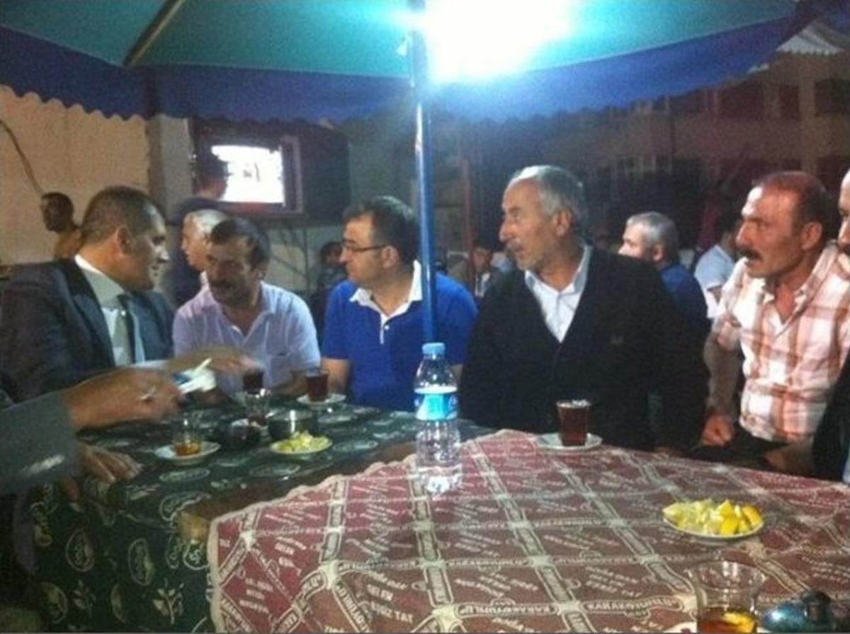 Mhp İl Başkanı Kaya İftar Sonrası Vatandaşları Dinliyor