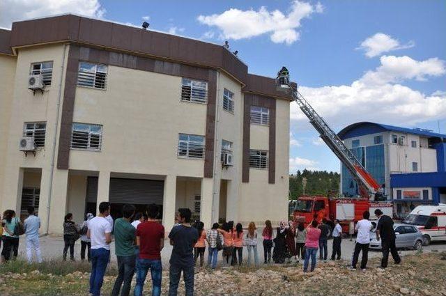 Sağlık Çalışanlarıyla Yangın Tatbikatı Yapıldı