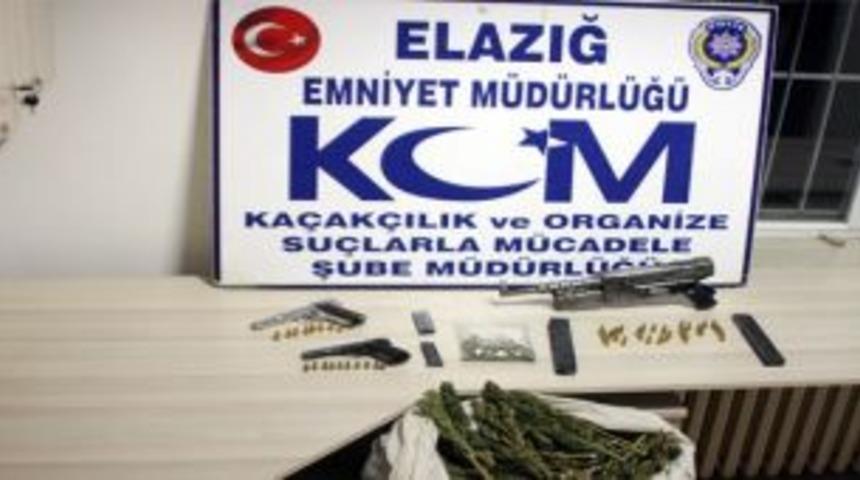KOM'dan Darbe &Uuml;st&uuml;ne Darbe