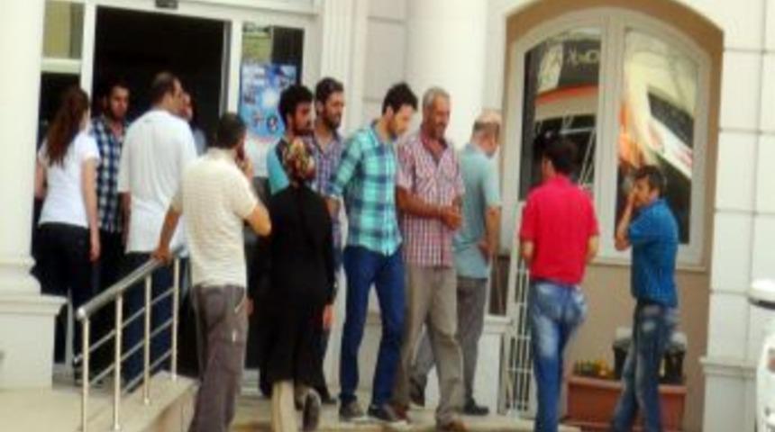 Taksiciyi &Ouml;ld&uuml;ren 3 Zanlı Sağlık Kontrol&uuml;nden Ge&ccedil;irildi