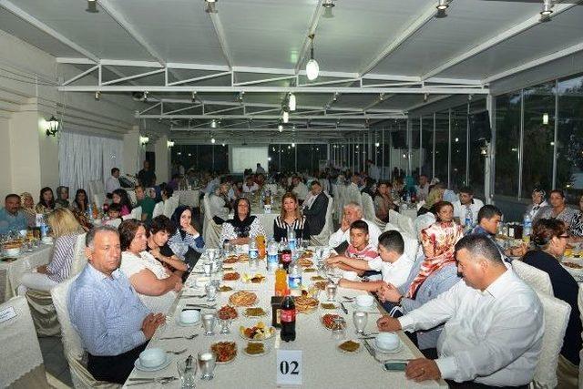 Vali Coş, Şehit Aileleri Ve Gaziler İle İftar Yemeğinde Bir Araya Geldi 1