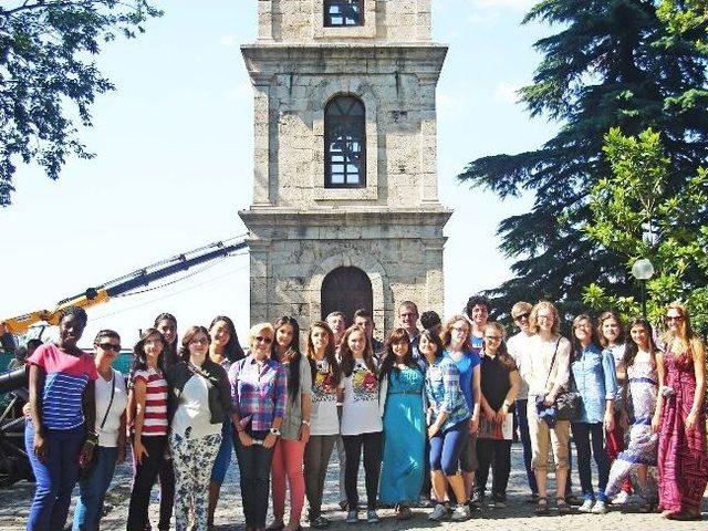 Türk Dili Ve Kültürünü Öğrenmek İçin Geldiler