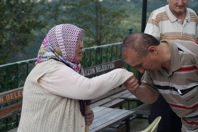 Ak Parti’nin Şalpazarı Belediye Başkan Aday Adayı Necati Selvitop Başkan Gibi Çalışıyor