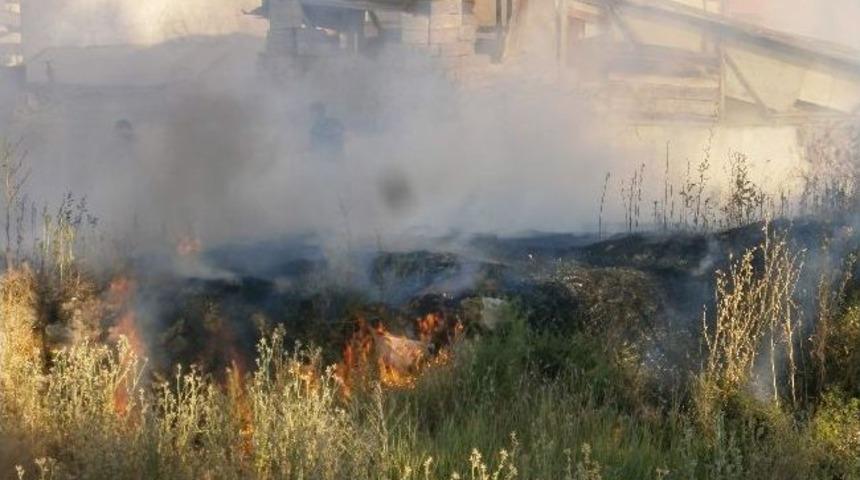 Sivas&rsquo;ta Arazi Yangını