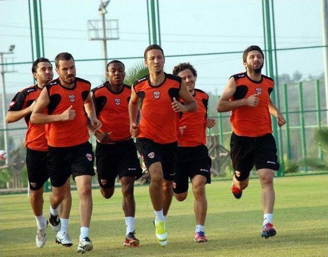 Adanaspor’da Yönetim İle Oyuncular İftarda Buluştu