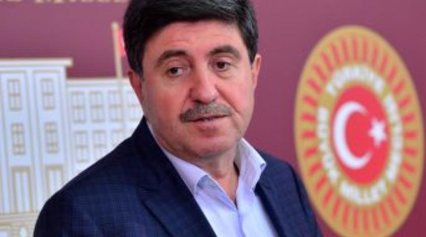 Tan: Yeni Anayasa'da 4 Partinin Uzlaşamayacağı G&ouml;r&uuml;ld&uuml;