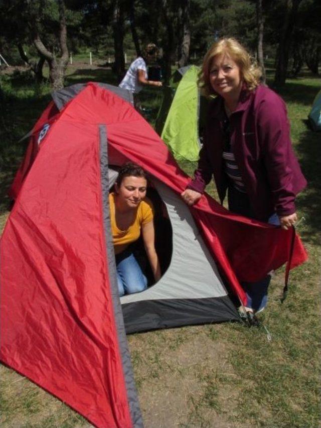 Niksar Kamping Sıcaktan Bunalanları Bekliyor