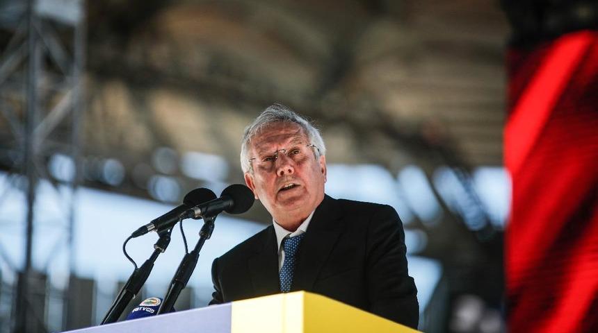 Aziz Yıldırım borç haberlerini yalanladı!