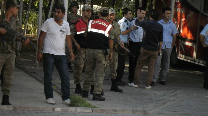 Ceylanpınar Sınırındaki &Ccedil;atışmada 4 Suriyeli Yaralandı