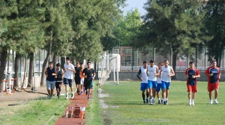 Futbolcu Ve Basketbolcular Yan Yana Antrenman Yaptı