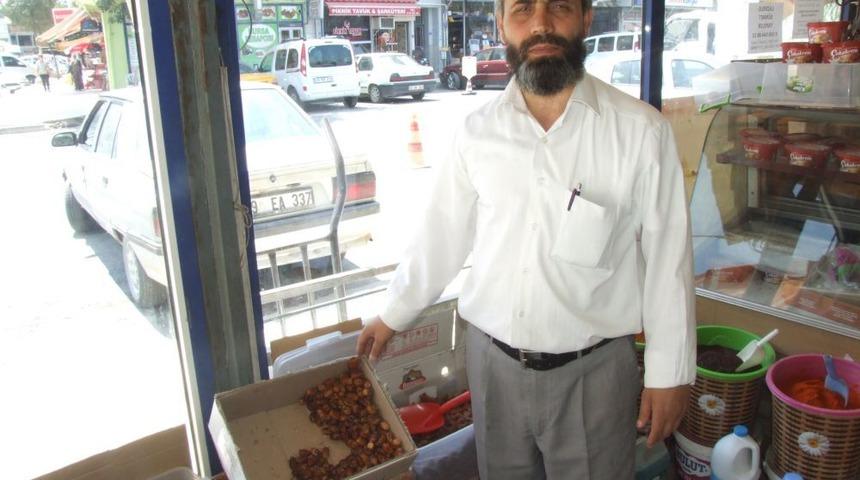Yerk&ouml;y&rsquo;de Esnaf Hurma Satışlarından Memnun