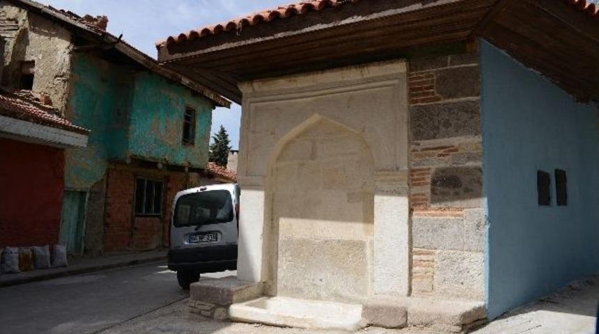 Uşak'ta Tarihi &Ccedil;eşmeler Hayat Buldu
