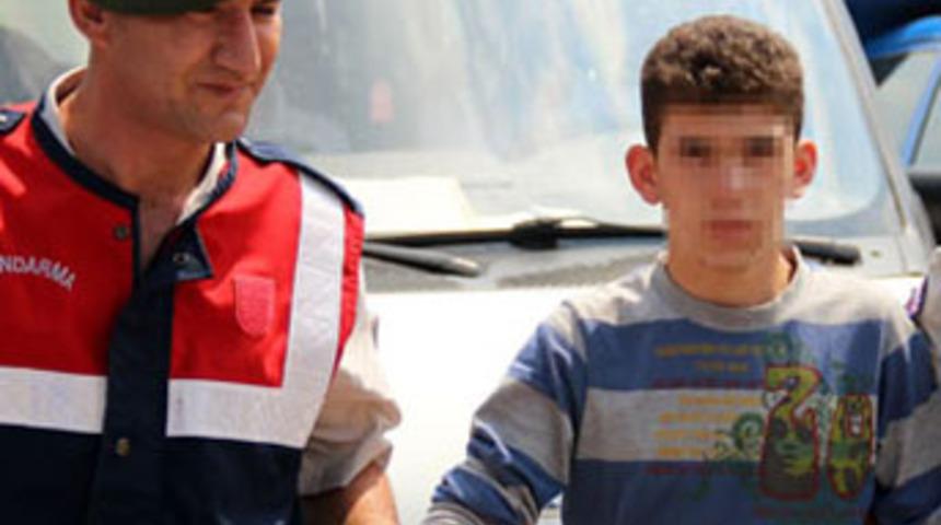 Annesinin sevgilisini &ouml;ld&uuml;rd&uuml;