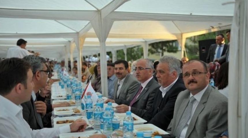 Vali Tuna İftarda Mahalle Sakinleriyle Buluştu