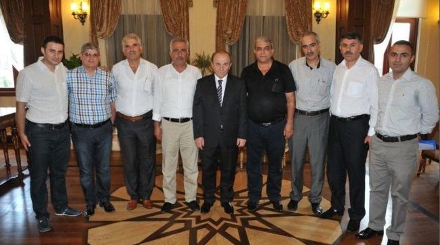 Vali &Ouml;zt&uuml;rk'e Ziyaretler Devam Ediyor