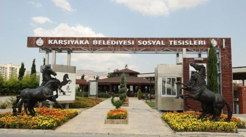 Karşıyaka Heykelleriyle Bir Başka G&uuml;zel