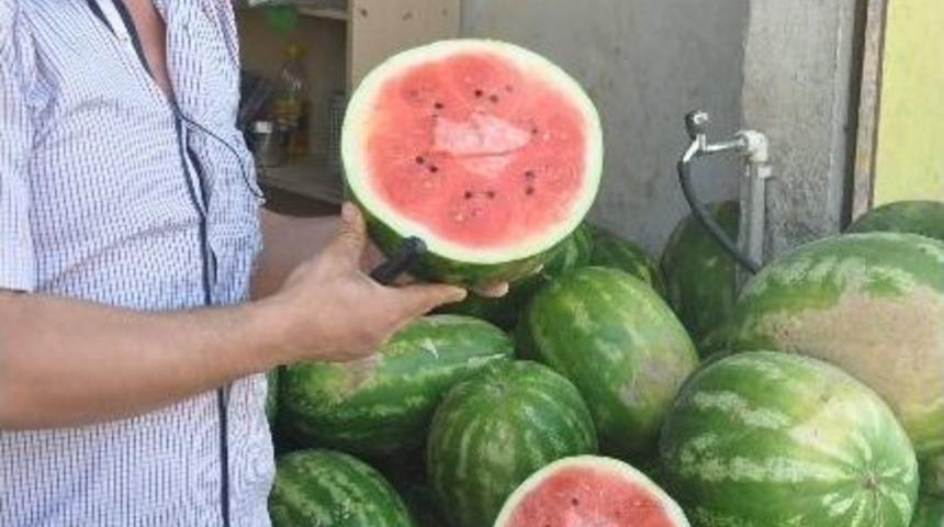 Sıcaklar Ve Ramazan, Karpuz Satışlarını Artırdı
