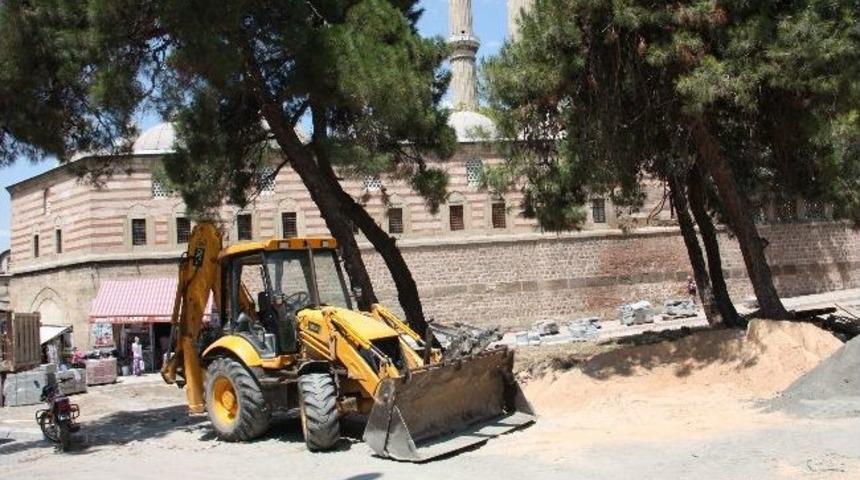 D&uuml;zenleme &Ccedil;alışmaları Devam Ediyor
