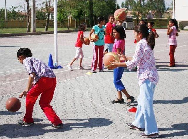 Aksaray’da Okullar Hayat Oluyor