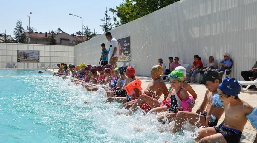 Seydişehir Belediyesi'nden Y&uuml;zme Kursu