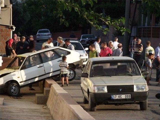 Çan’da Mahalle Muhtarı Kaza Geçirdi