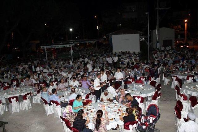 Salihli&rsquo;de Şehit Aileleri Ve Gazilere İftar Yemeği Verildi 3