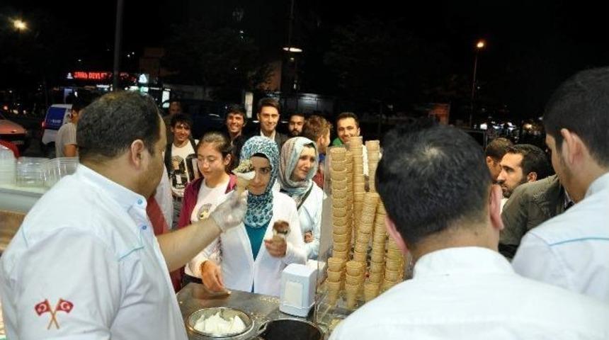 Ramazan Ayının Vazge&ccedil;ilmezi Dondurma