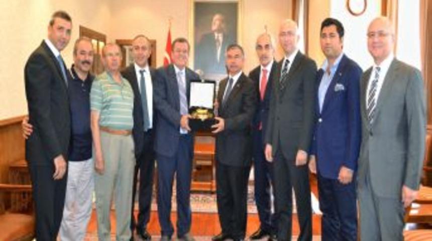 Bakan İsmet Yılmaz, Dış Basını Eleştirdi