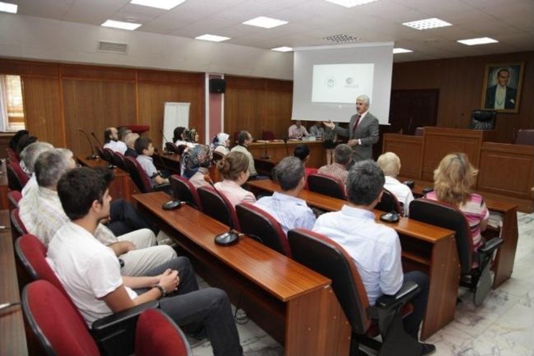 Uygulamalı Girişimcilik Eğitimleri S&uuml;r&uuml;yor